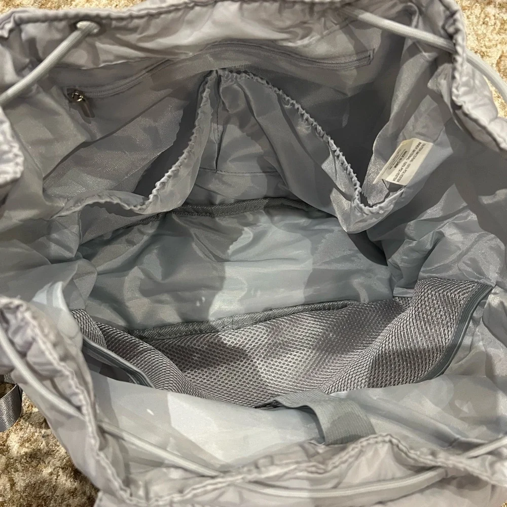 Blogilates Backpack - Picture 7 of 9